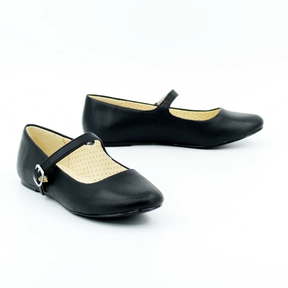 Classic Black Mary Jane Flats - Sleek Everyday Ballet Shoes